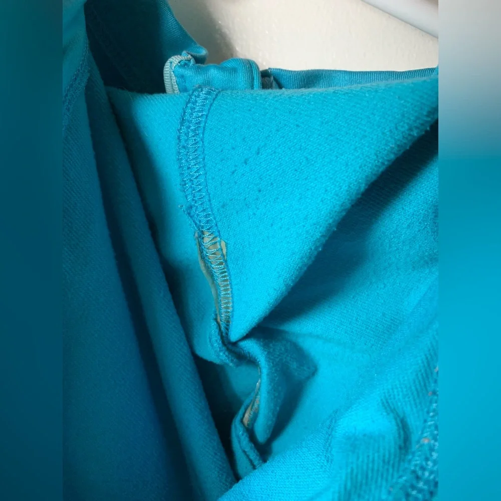 π ALO Yoga Blue Zip-Up Hoodie β Size M β Comfiest Thing You'll Ever Own! π - Picture 15 of 16